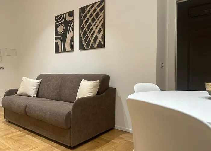 Lily Suite